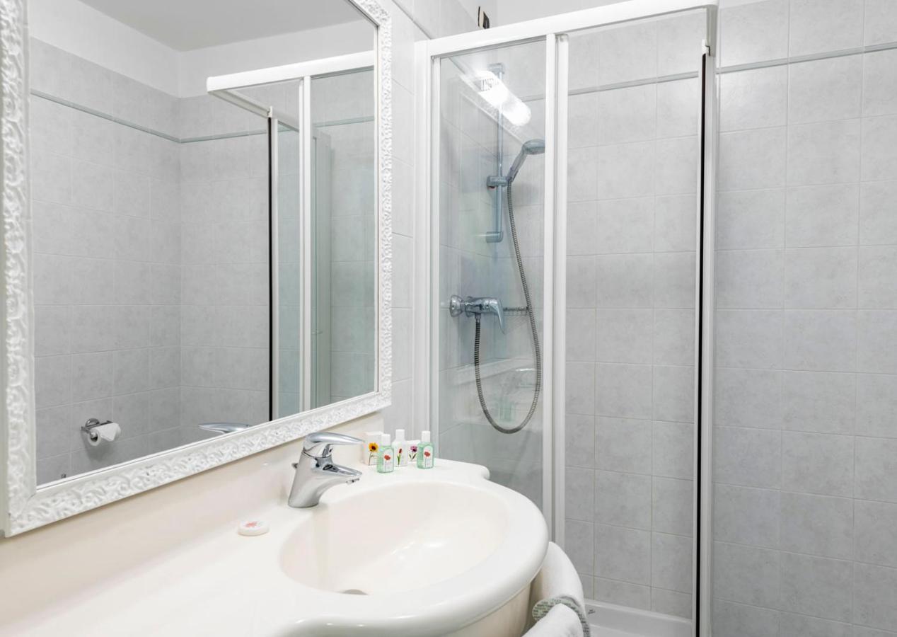 Hotel La Perla Tremezzo Ngoại thất bức ảnh